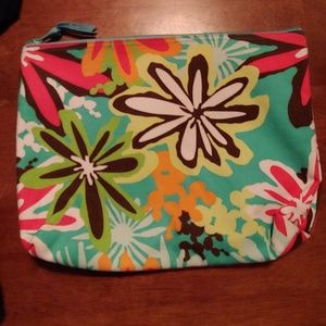 Thirty one zipper ppouch
